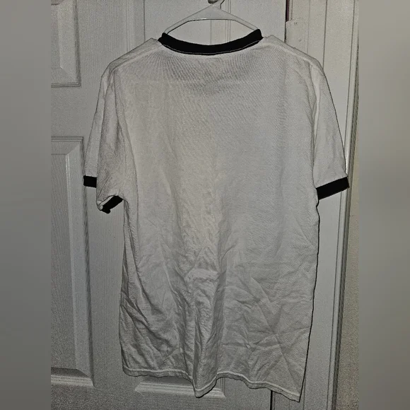 Disney Hakuna Matata White Black Graphic T-Shirt Lion King Tee - Picture 2 of 3